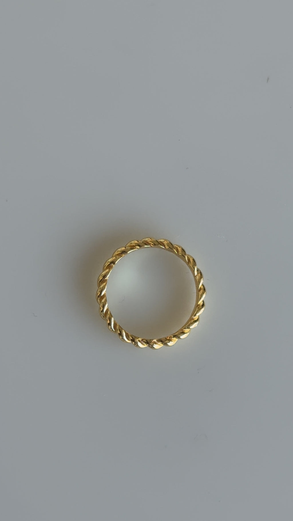 twisted ring