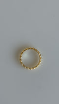 twisted ring